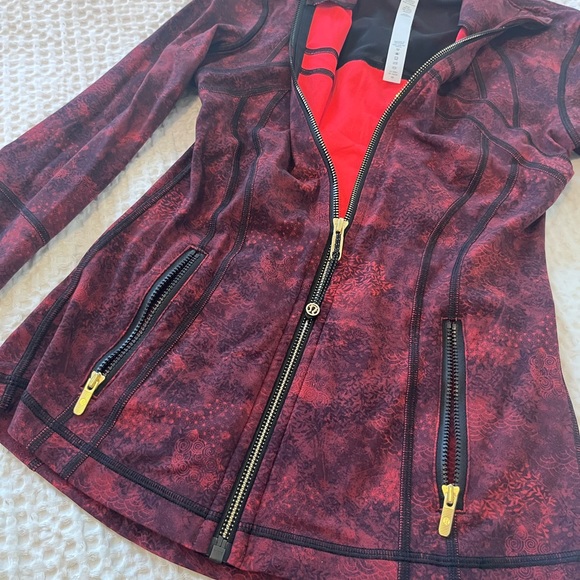 Lululemon define jacket Lunar New Year size 4 - Picture 3 of 8